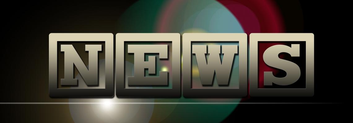 Zdjęcie przedstawia 4 kwadraty z literami NEWS